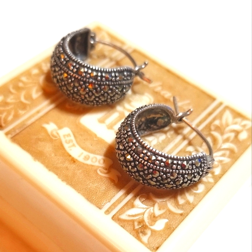 Vintage Sterling Marcasite Huggy Earrings - Picture 5 of 8